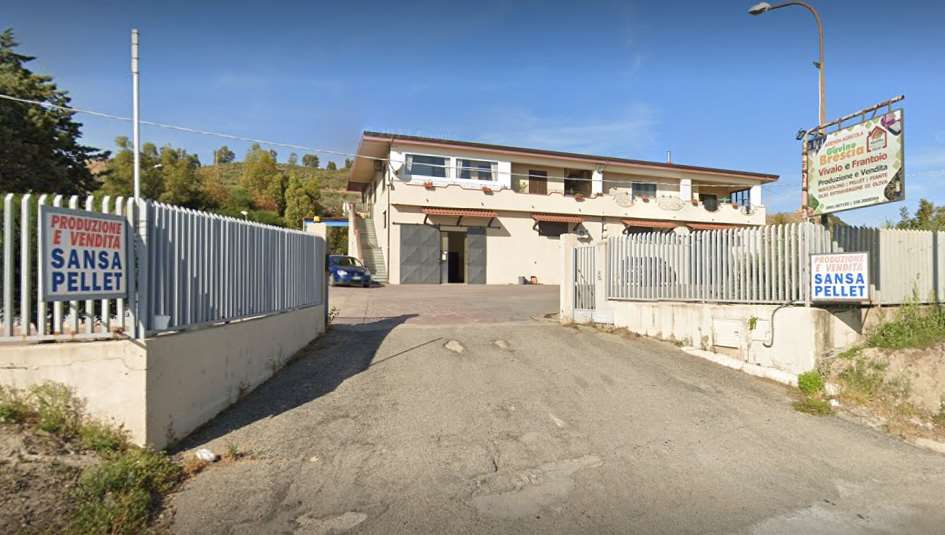 Ingresso del centro aziendale Agrocalabria